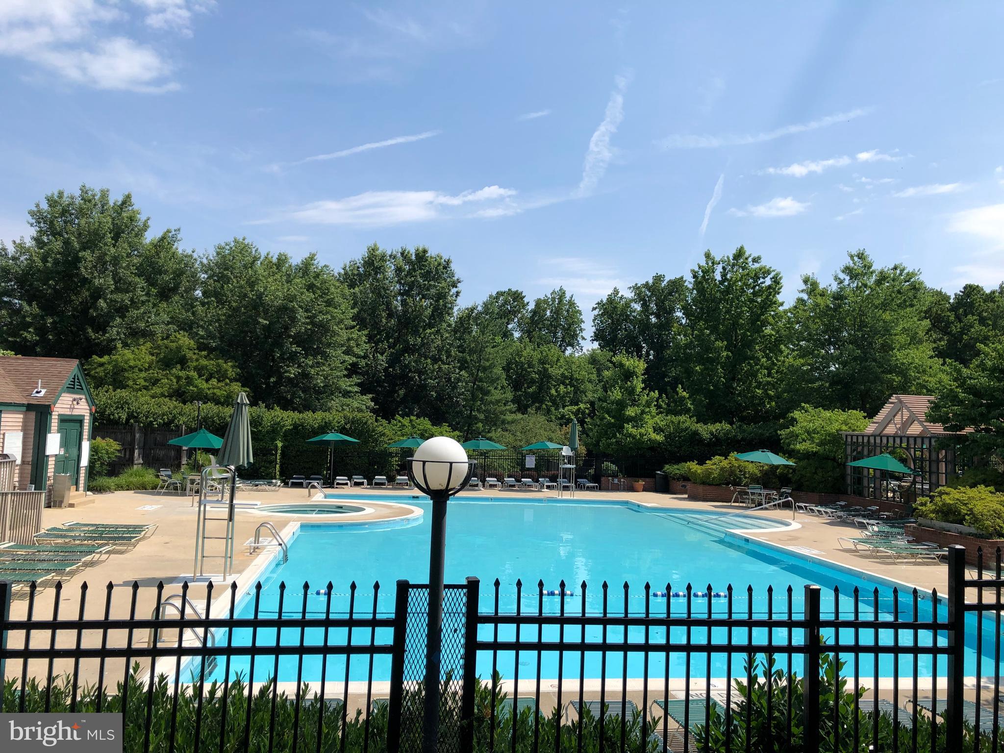 10926 BLOOMINGDALE DRIVE