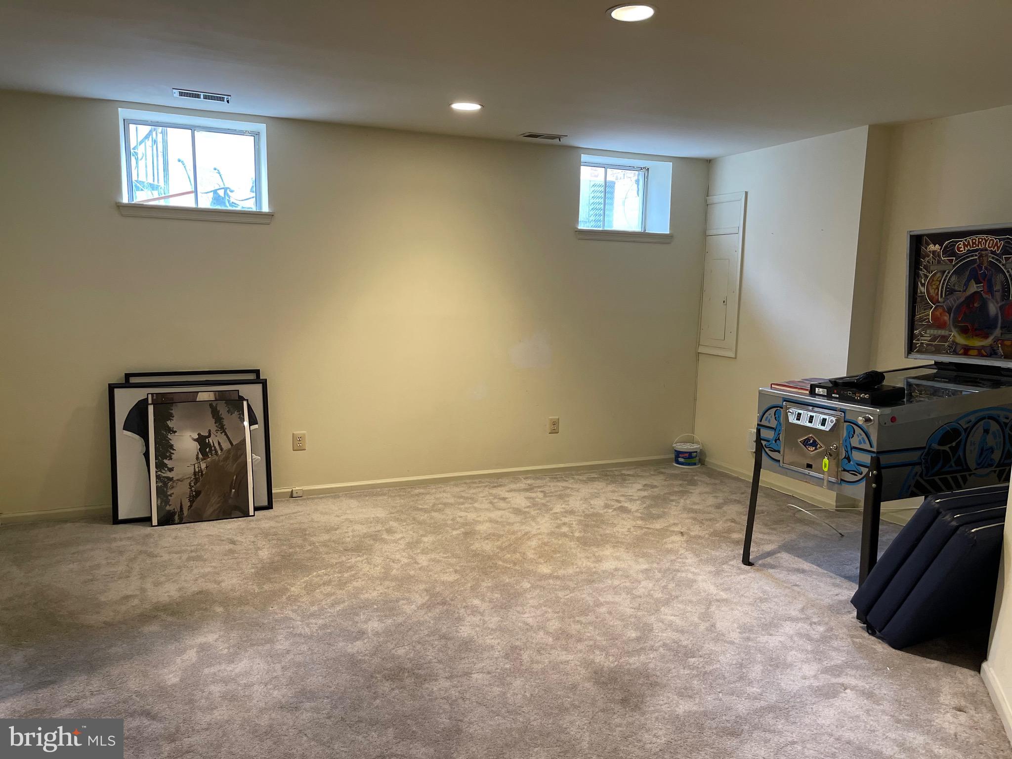 10926 BLOOMINGDALE DRIVE