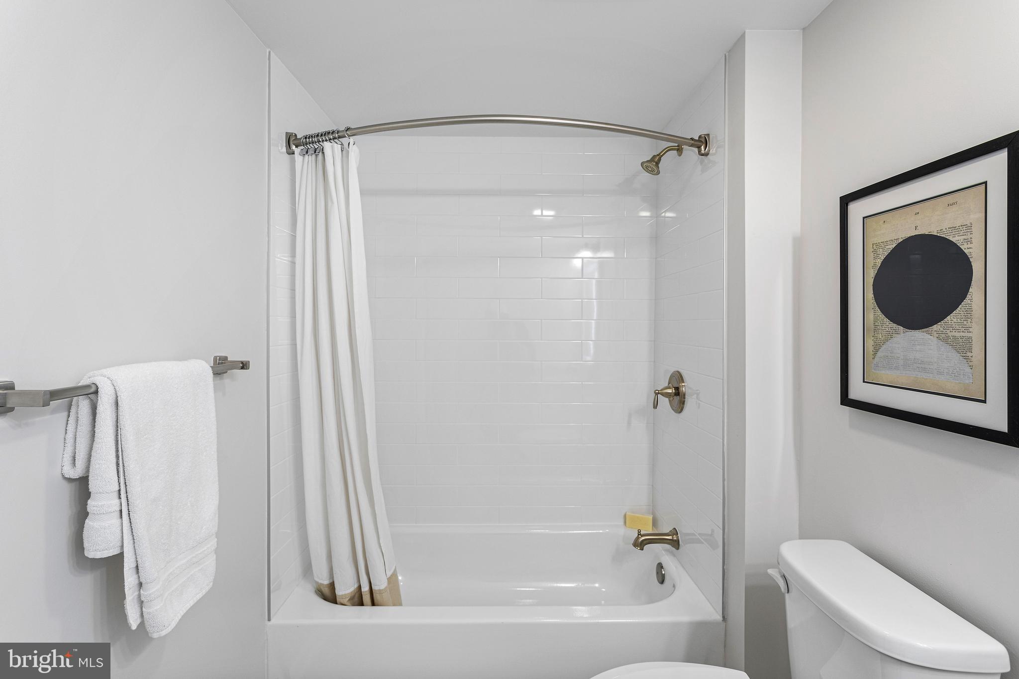 19510 VILLAGE WALK DRIVE 2-202