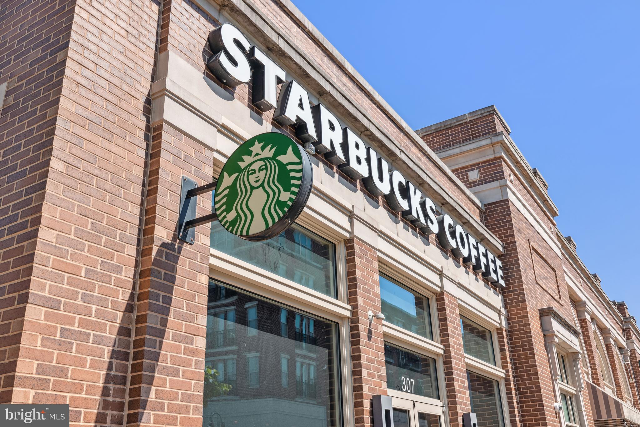 16 HIBISCUS COURT 1-8