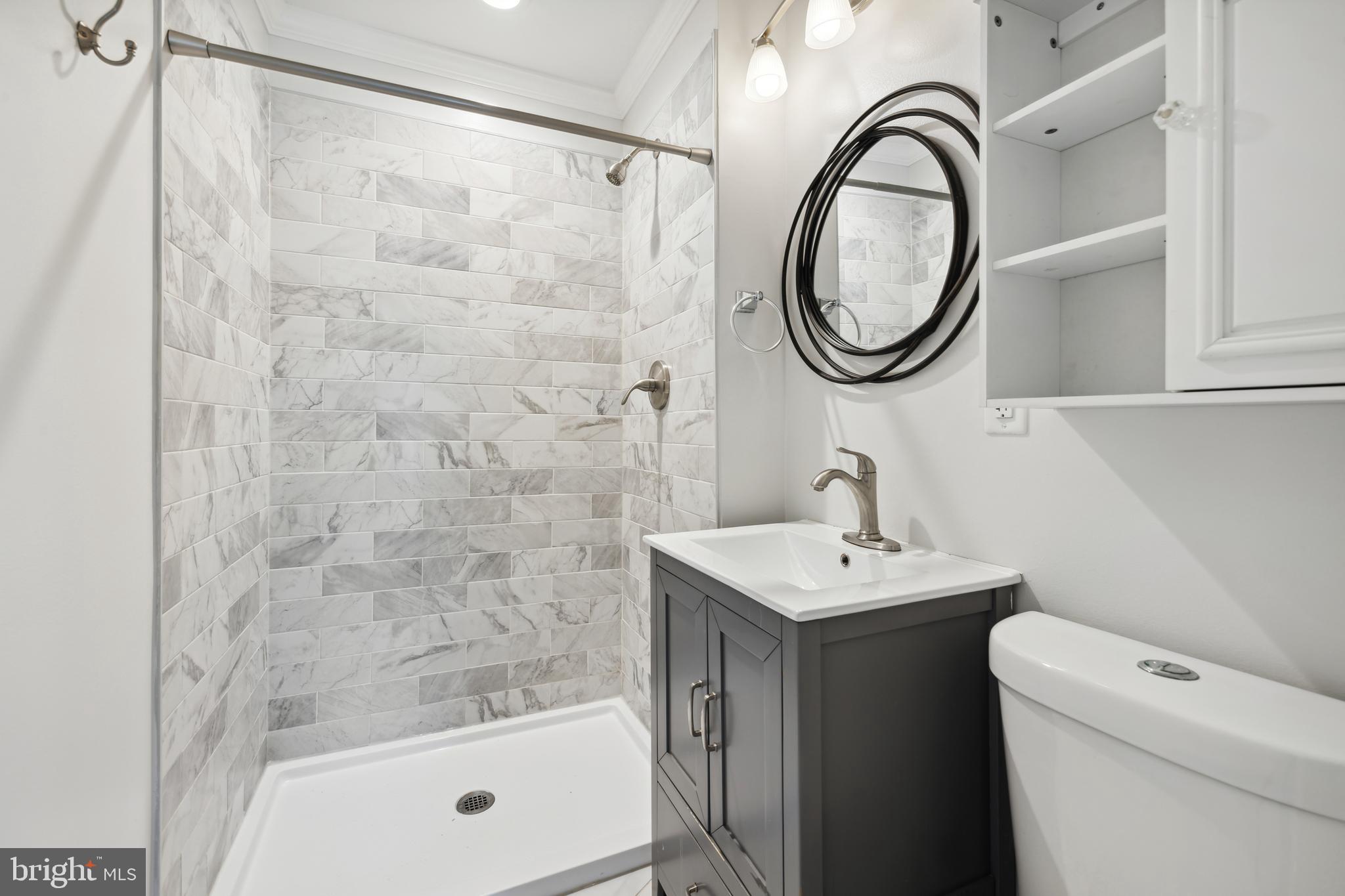 16 HIBISCUS COURT 1-8