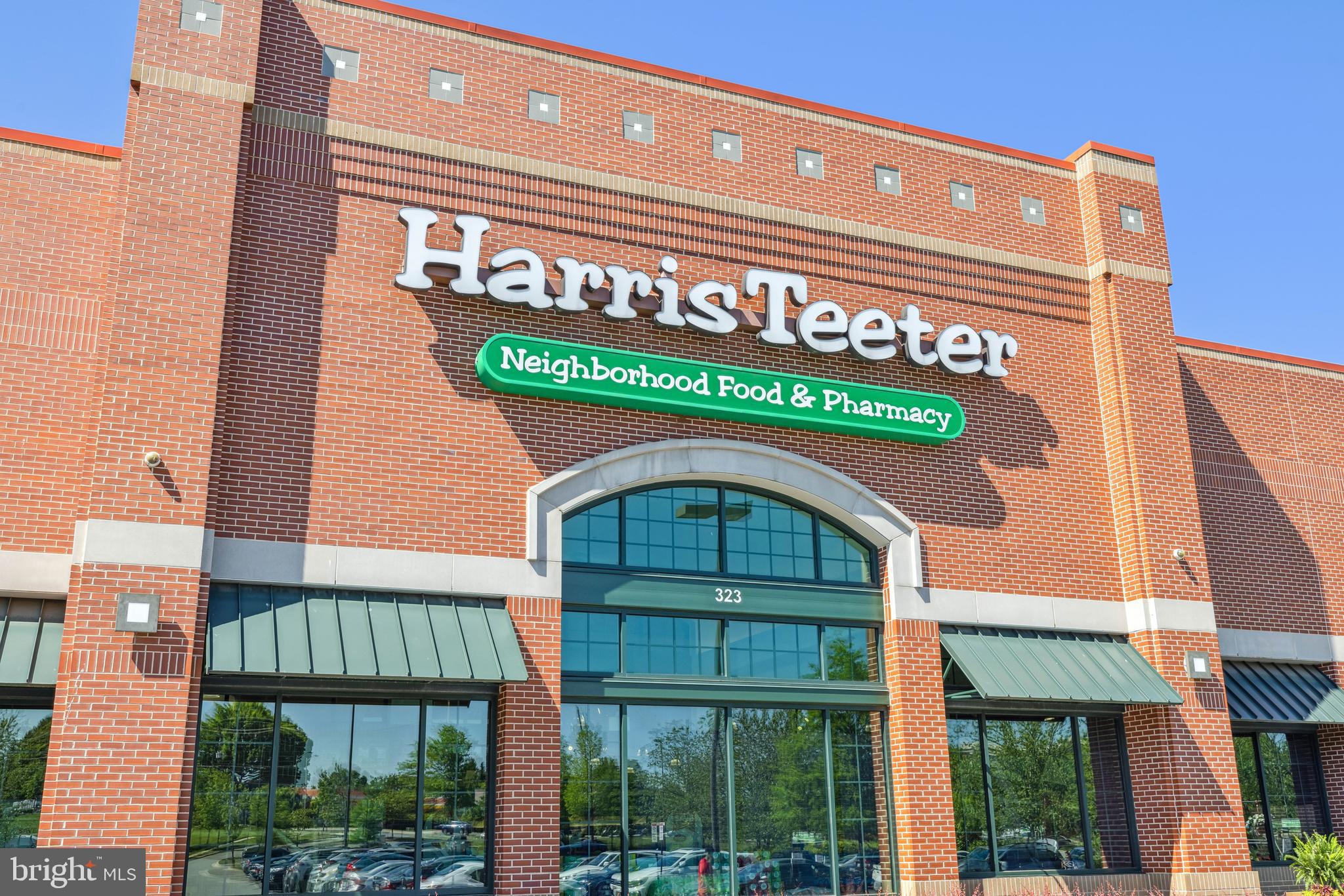 16 HIBISCUS COURT 1-8