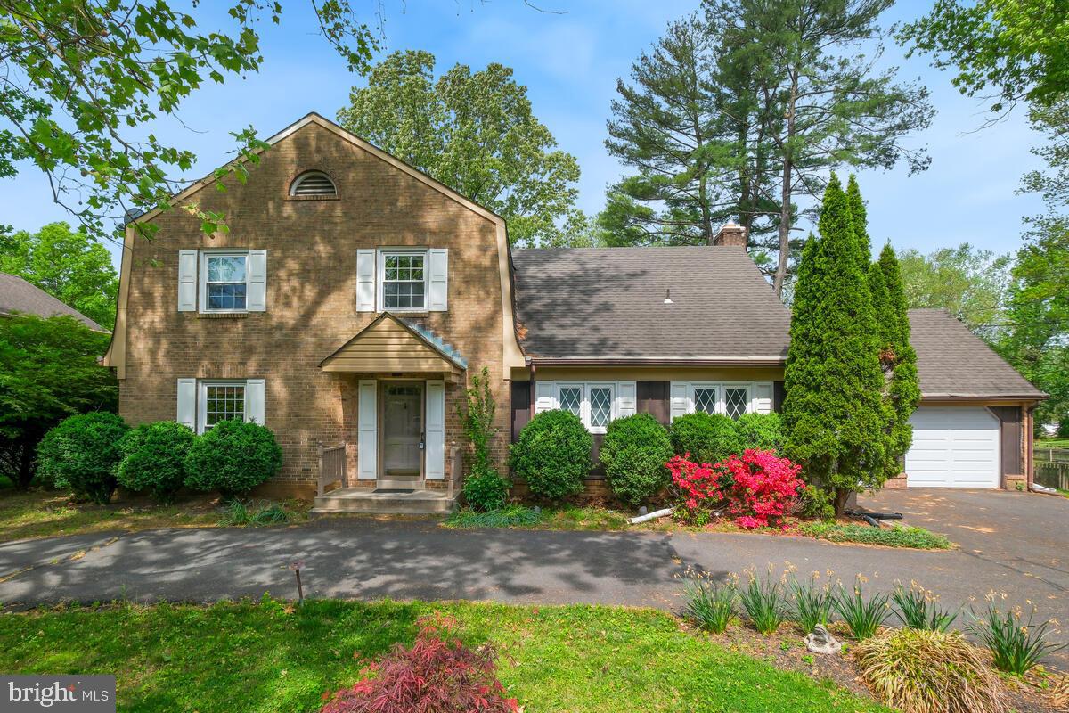 11116 Luxmanor Rd