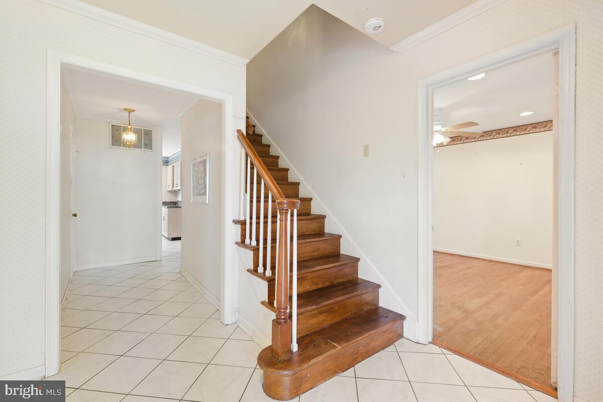 11116 Luxmanor Rd