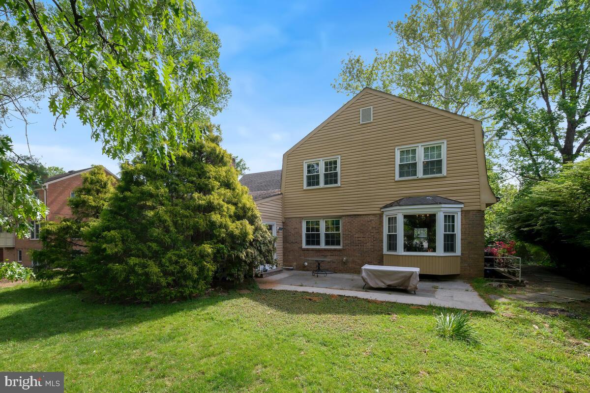 11116 Luxmanor Rd
