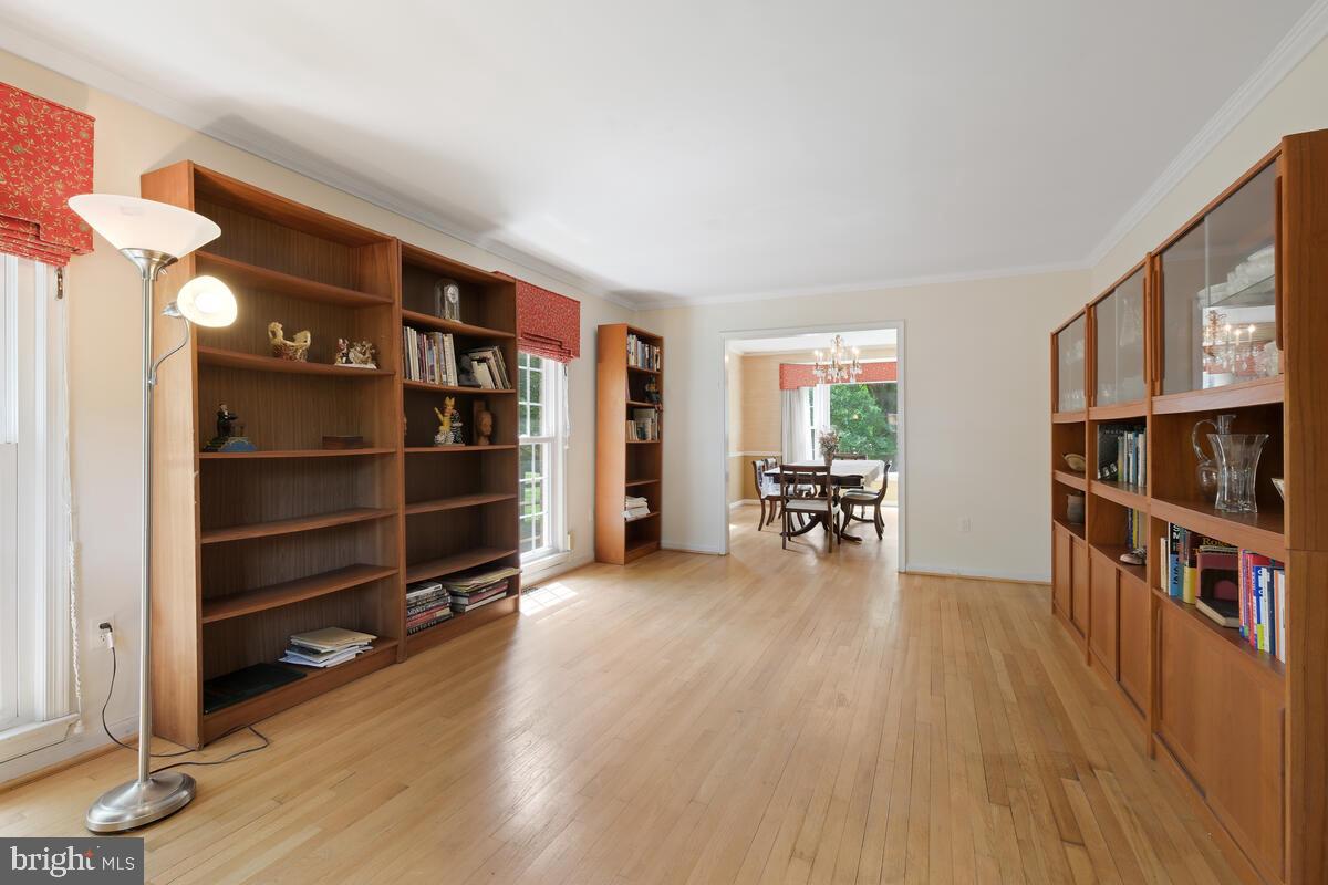 11116 Luxmanor Rd
