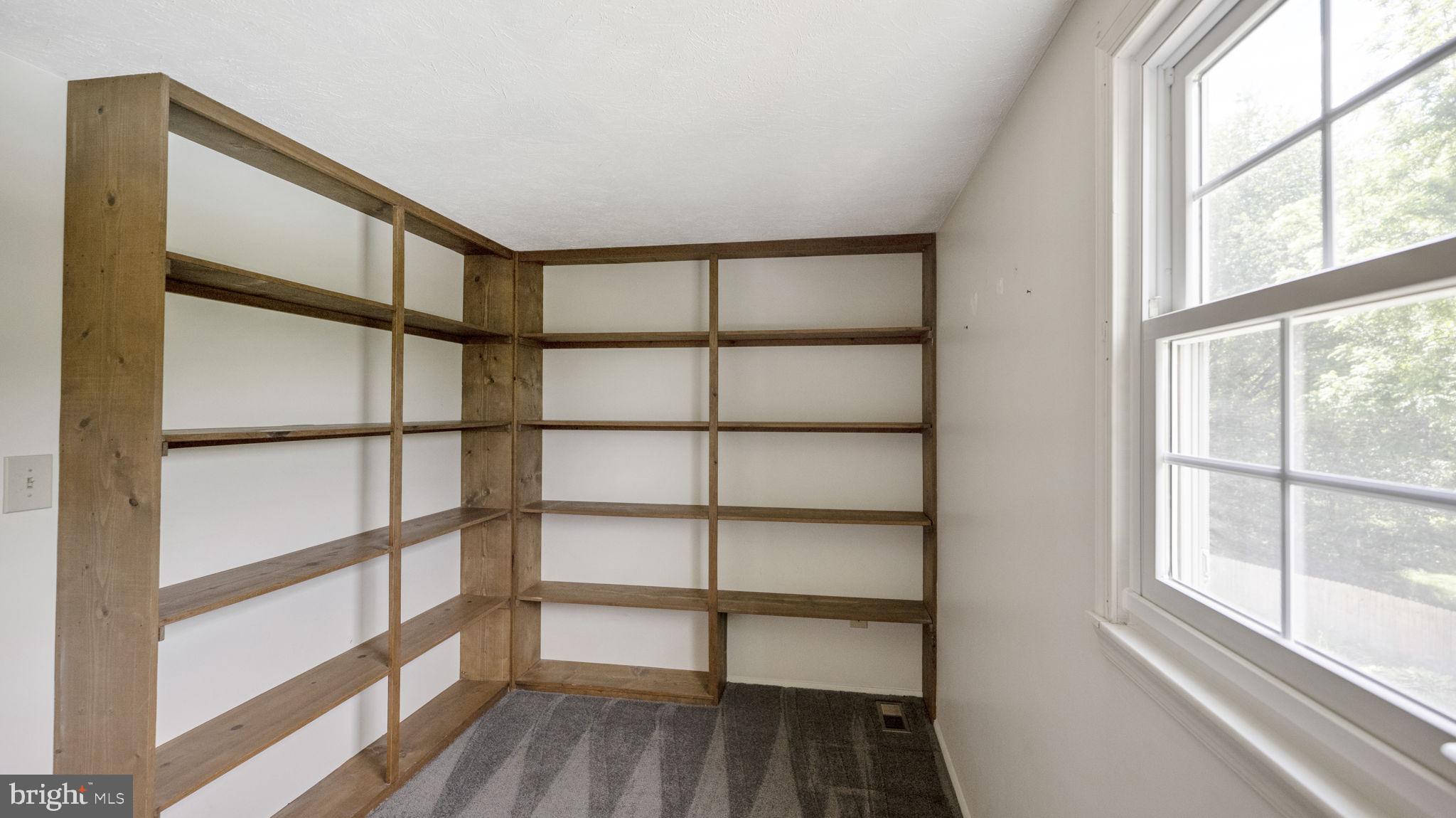 19308 POINSETTA COURT