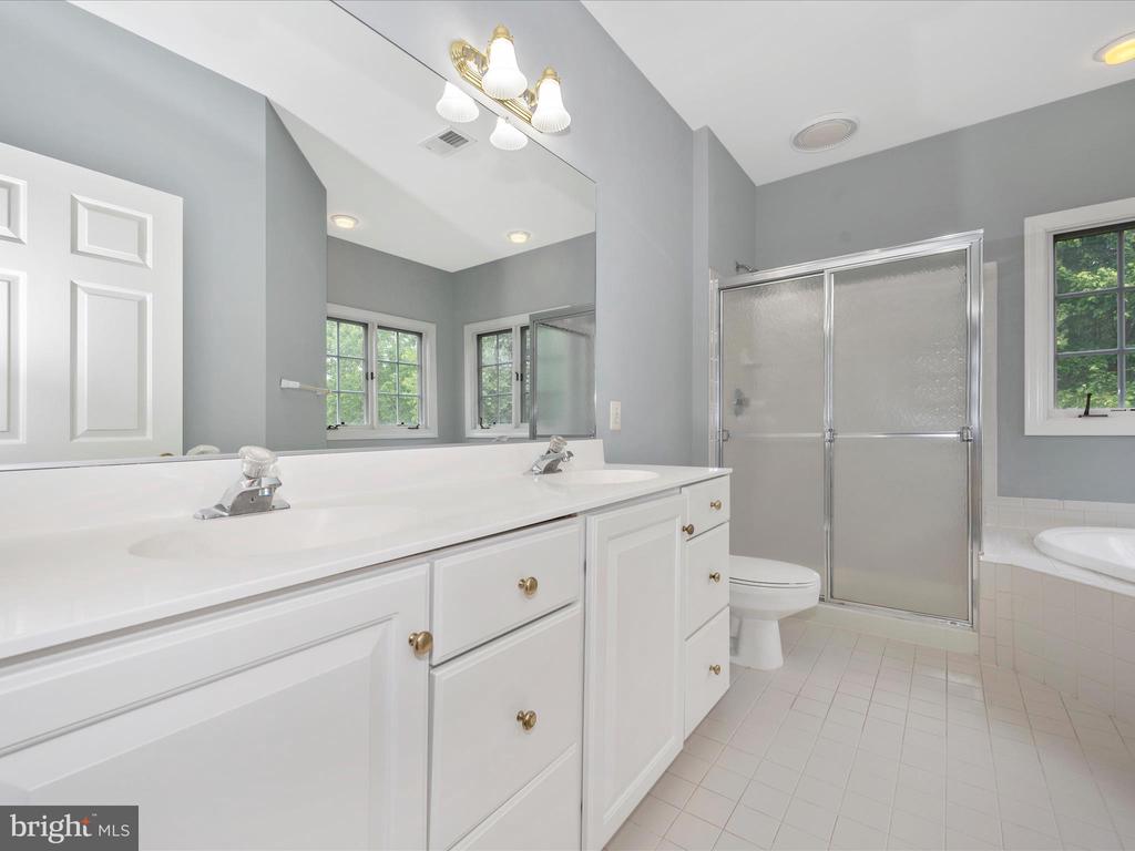 13507 STONEBRIDGE TERRACE