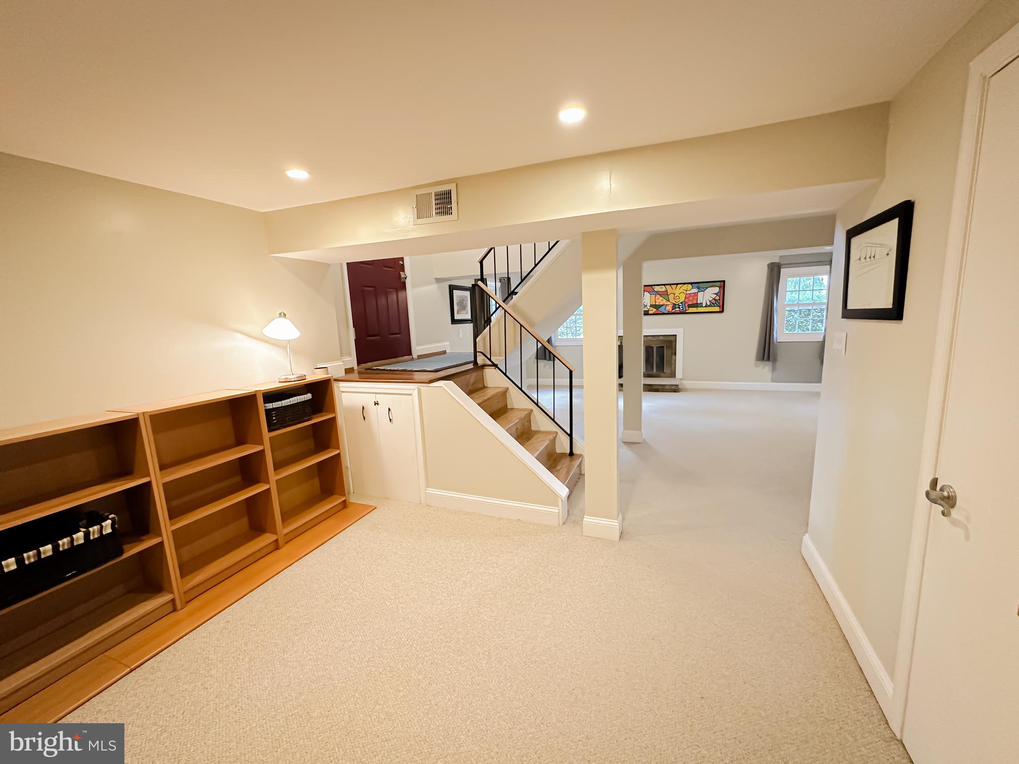 2 HIBISCUS COURT 1-1