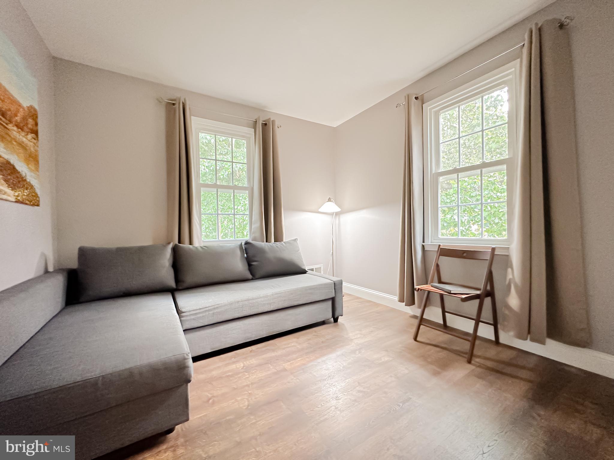 2 HIBISCUS COURT 1-1