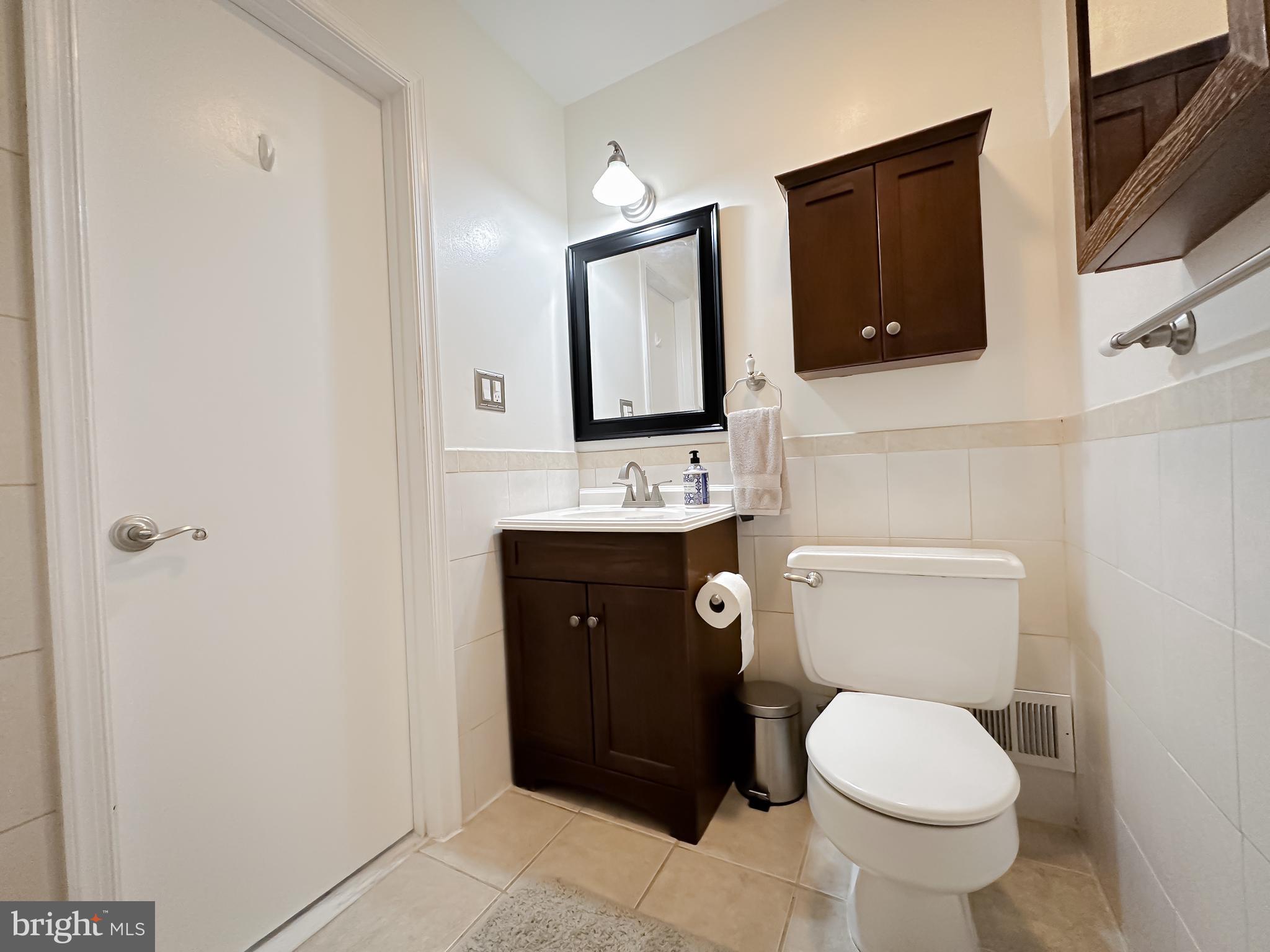 2 HIBISCUS COURT 1-1