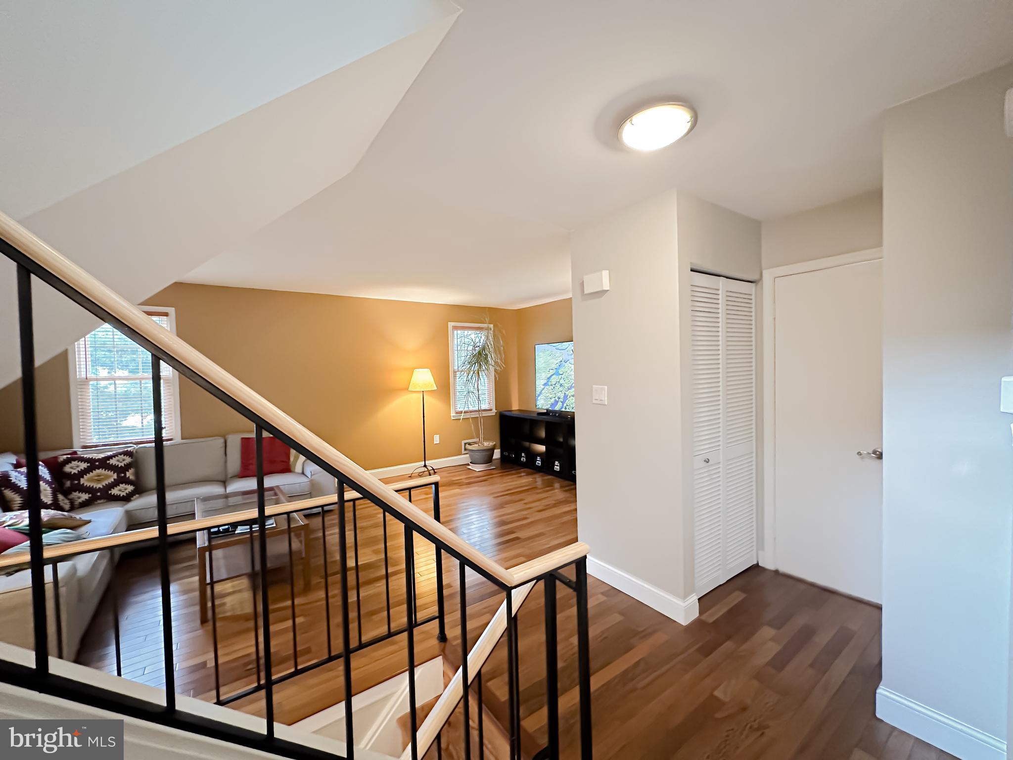 2 HIBISCUS COURT 1-1