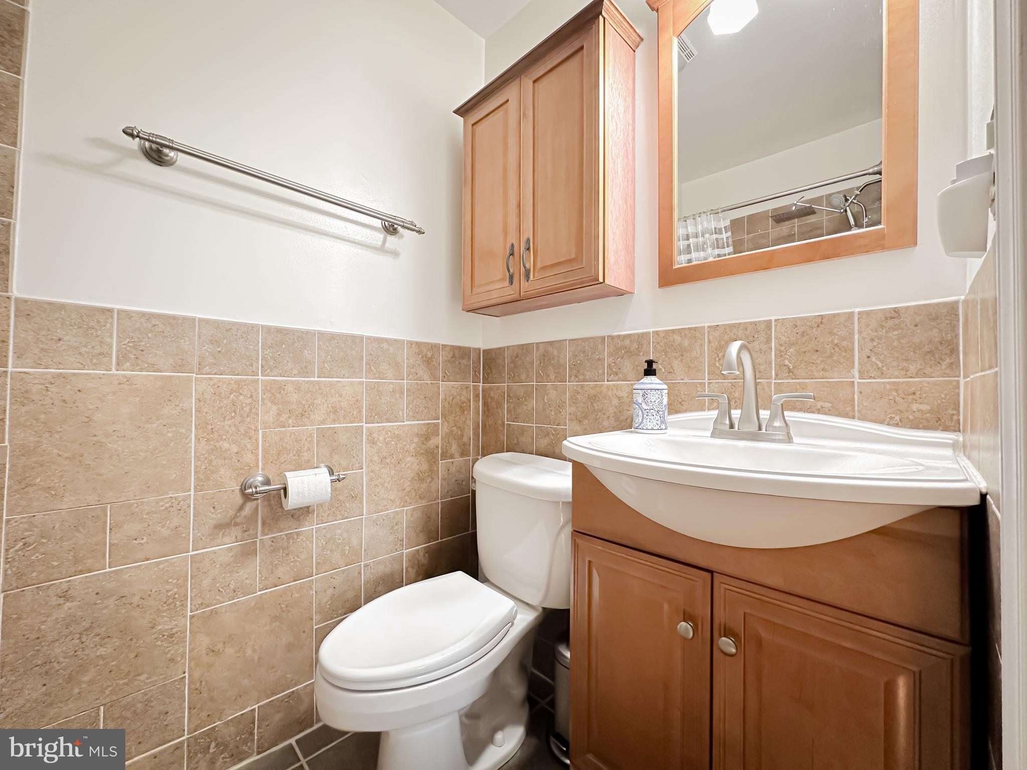 2 HIBISCUS COURT 1-1