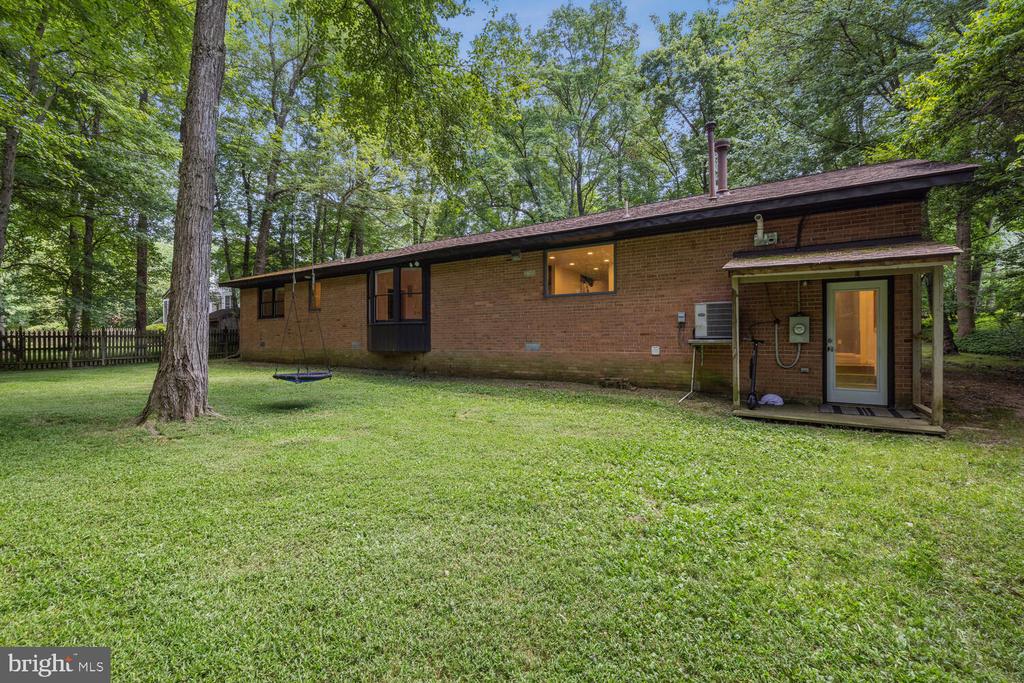 11611 DANVILLE DR