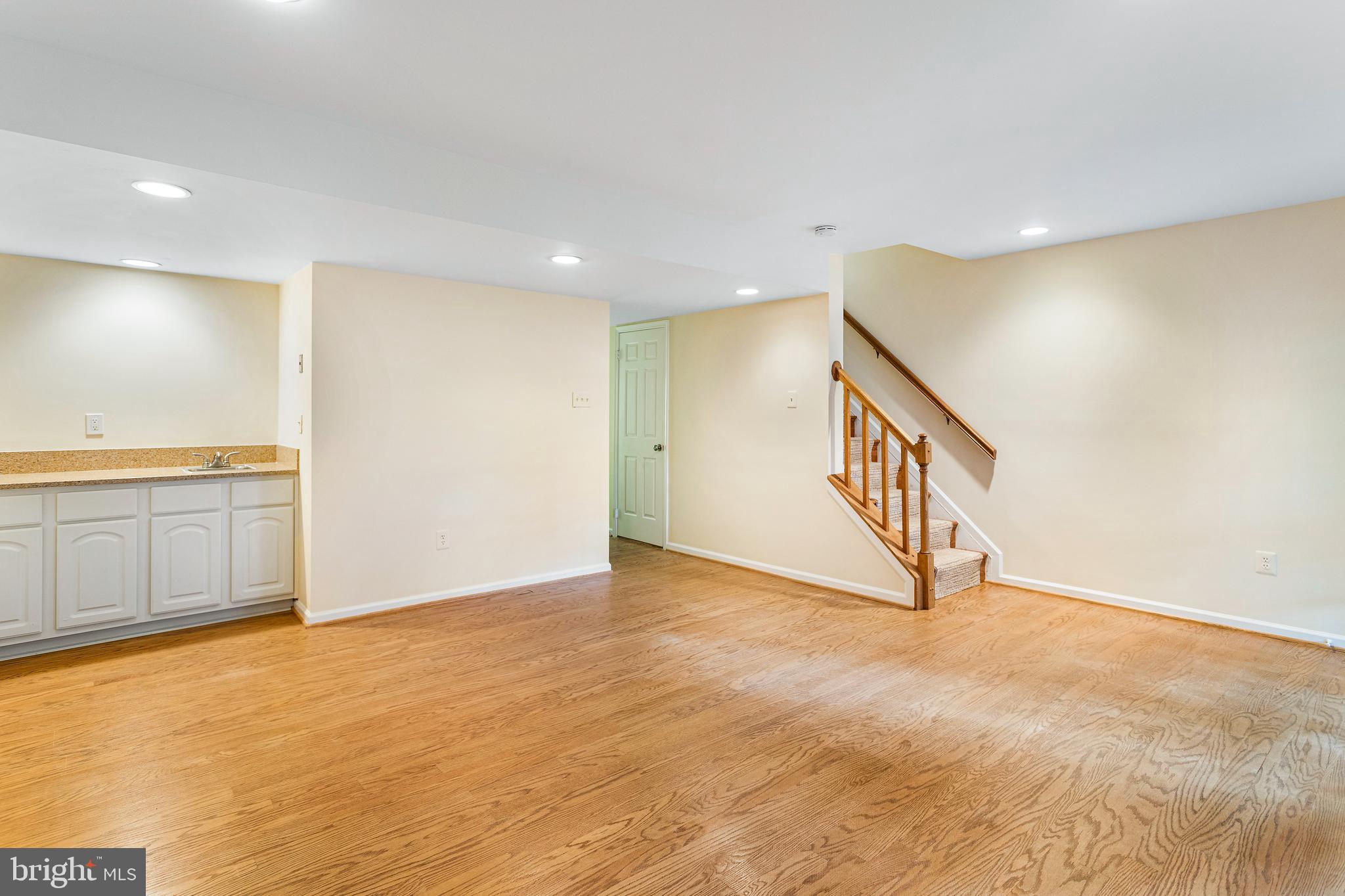 1 GROVE RIDGE COURT 65