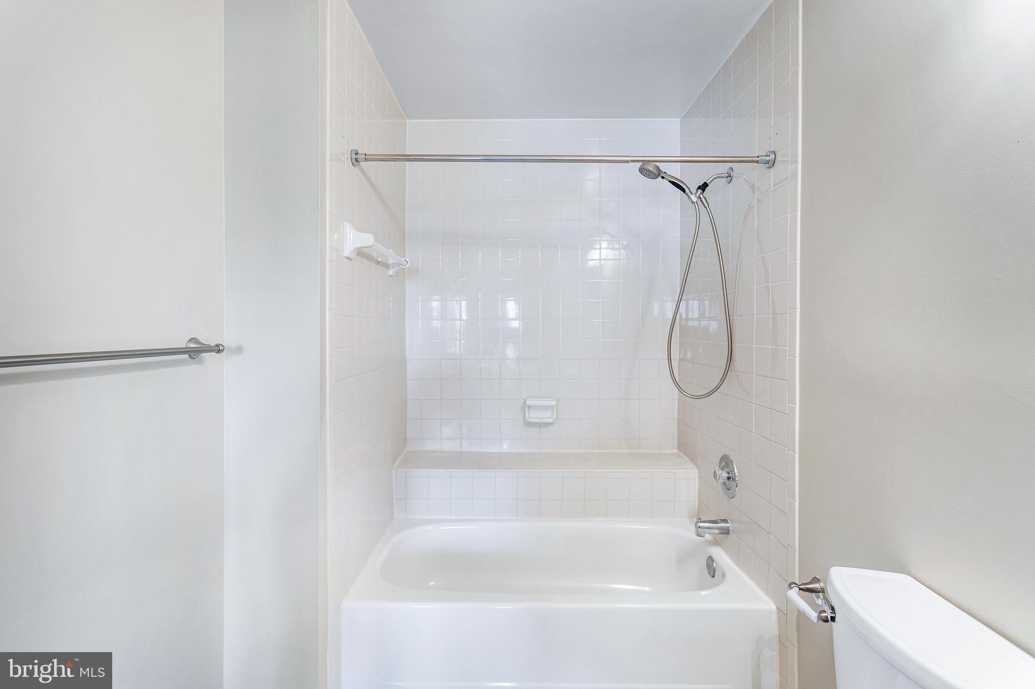 1 GROVE RIDGE COURT 65