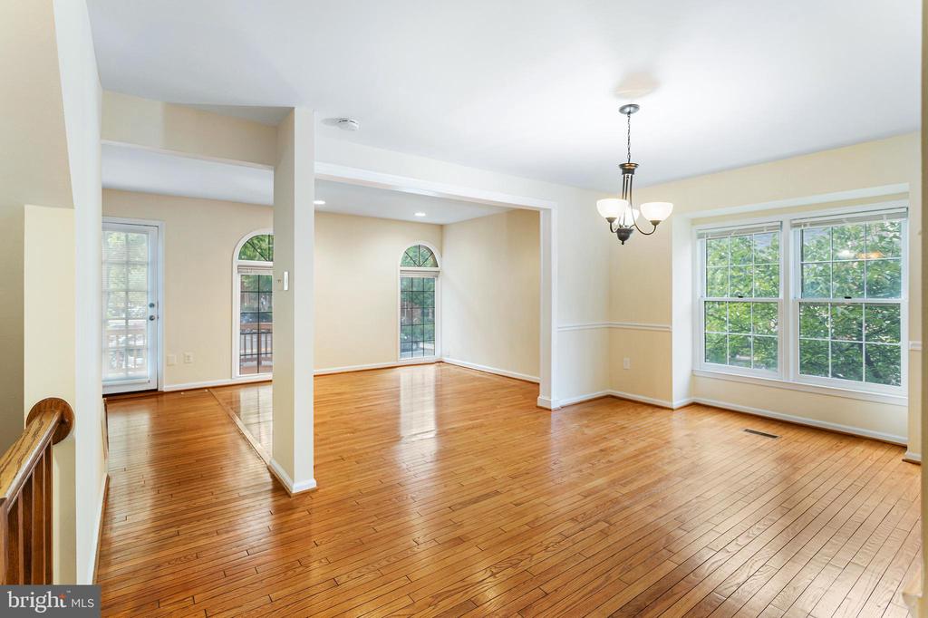1 GROVE RIDGE COURT 65