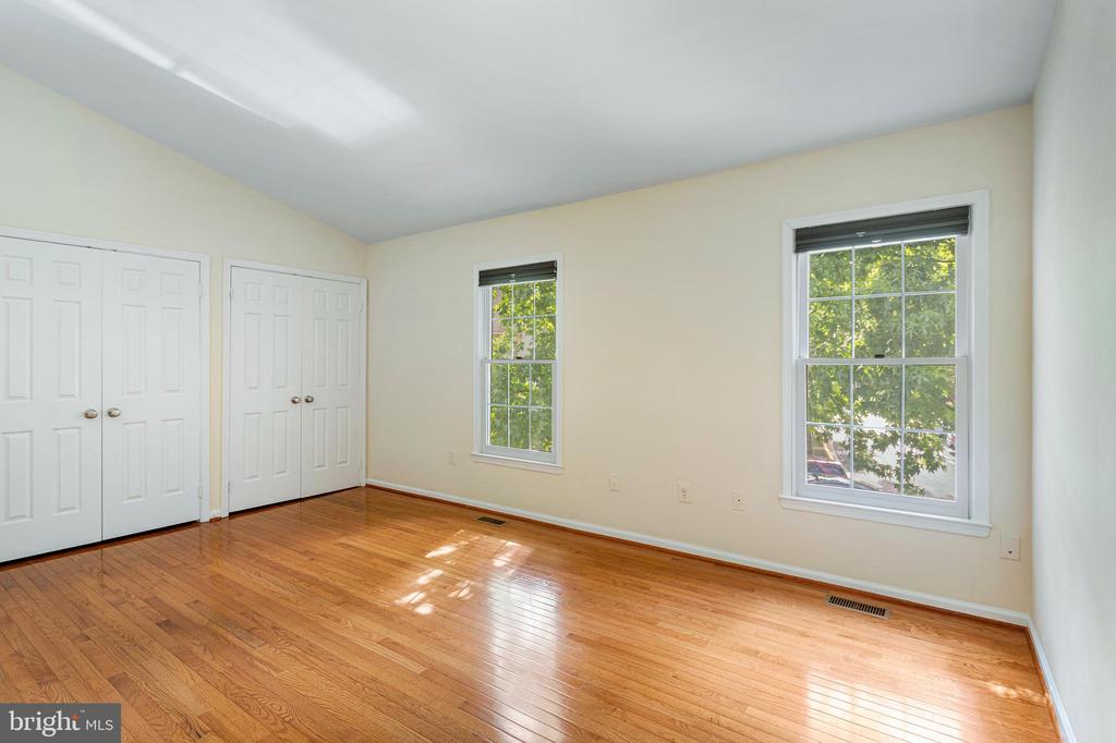 1 GROVE RIDGE COURT 65