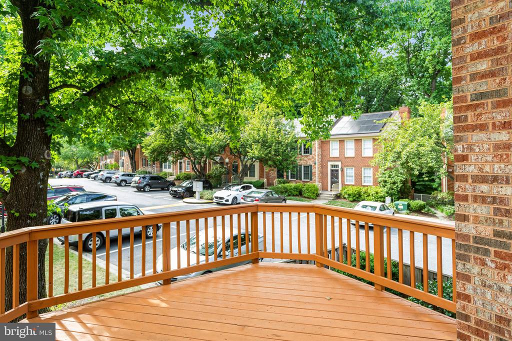 1 GROVE RIDGE COURT 65