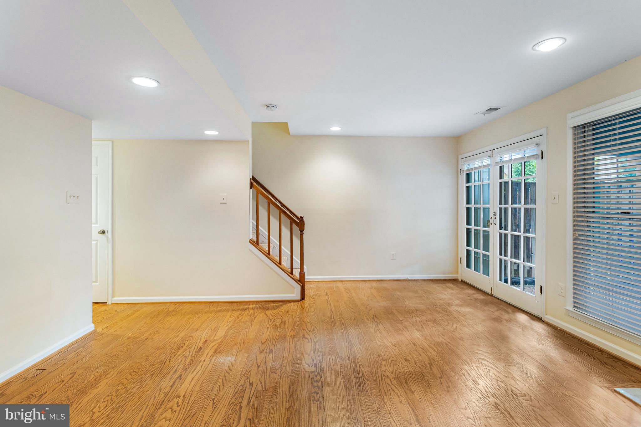 1 GROVE RIDGE COURT 65