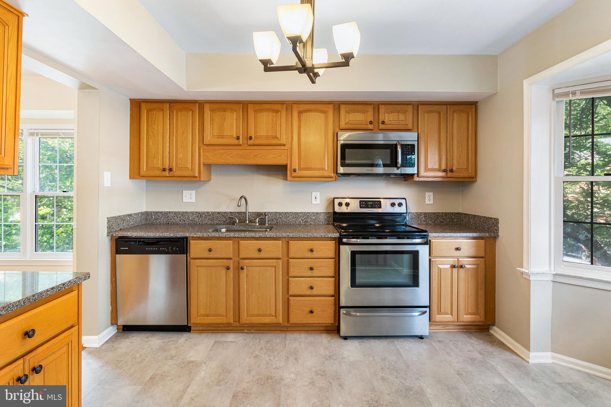 1 GROVE RIDGE COURT 65