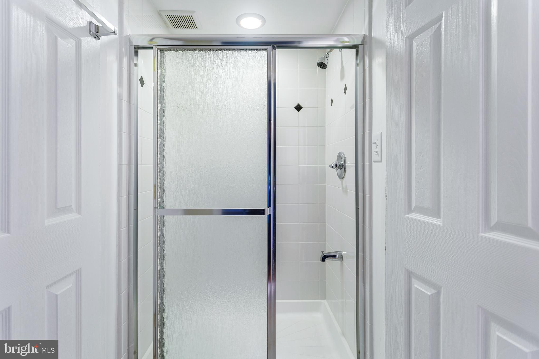 1 GROVE RIDGE COURT 65