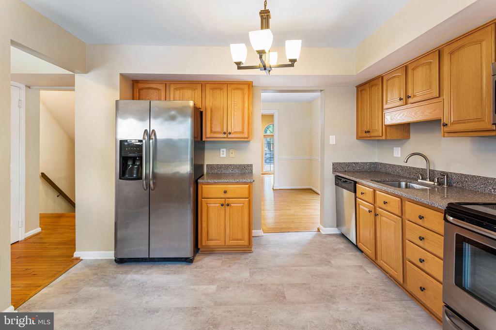 1 GROVE RIDGE COURT 65