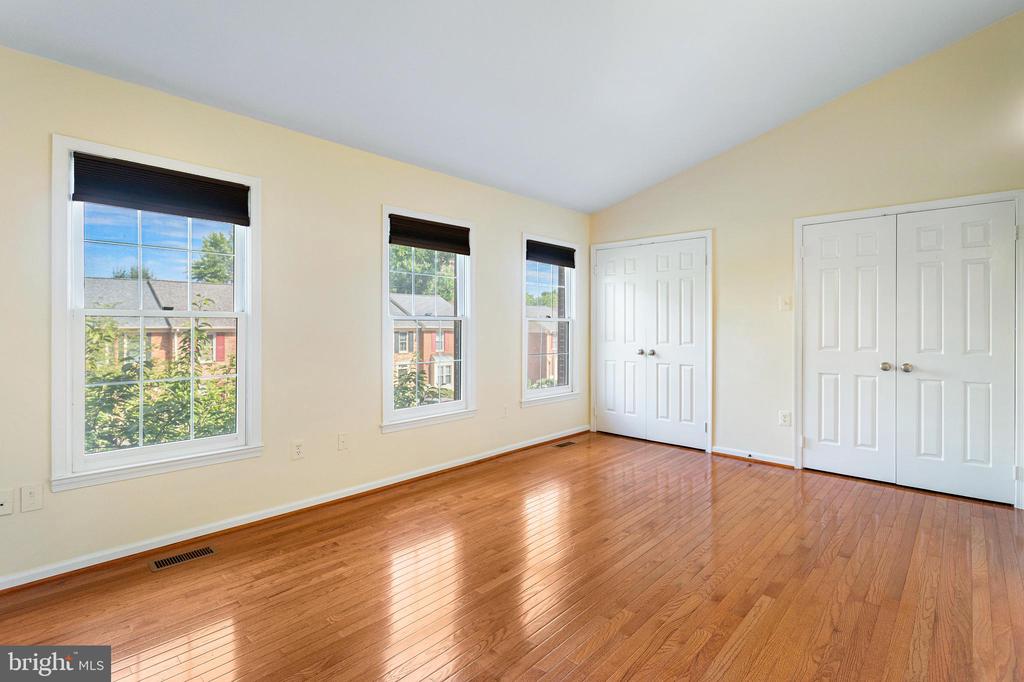 1 GROVE RIDGE COURT 65