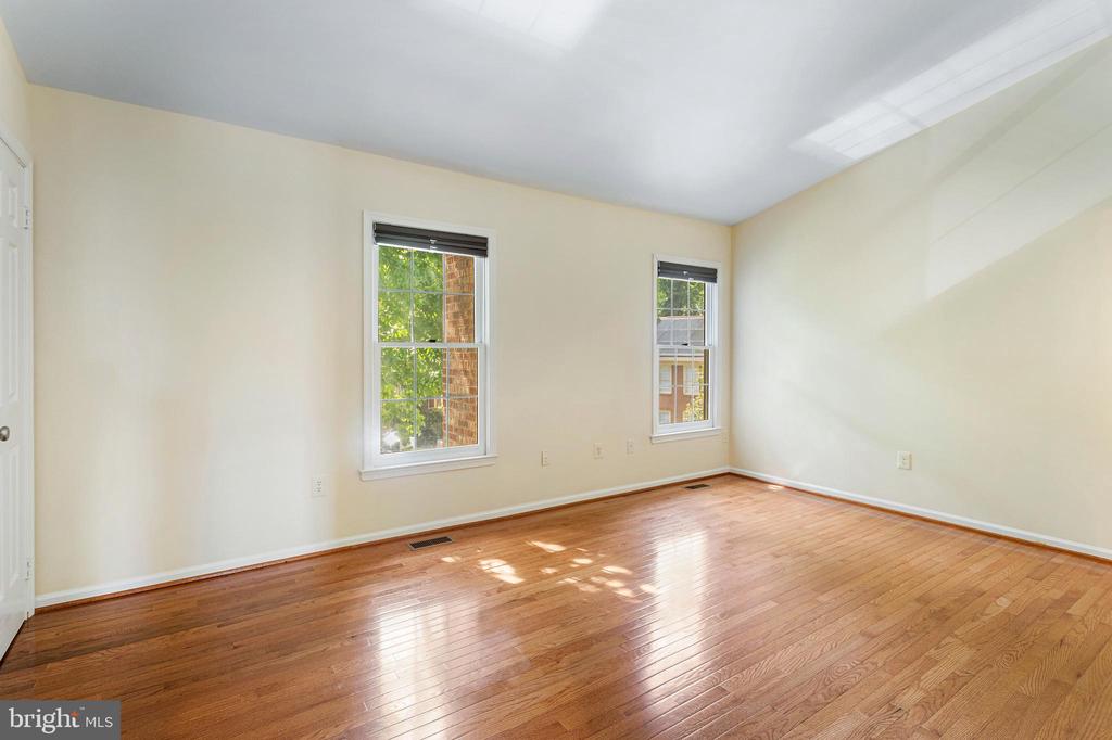 1 GROVE RIDGE COURT 65