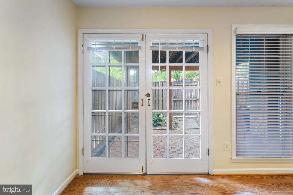 1 GROVE RIDGE COURT 65