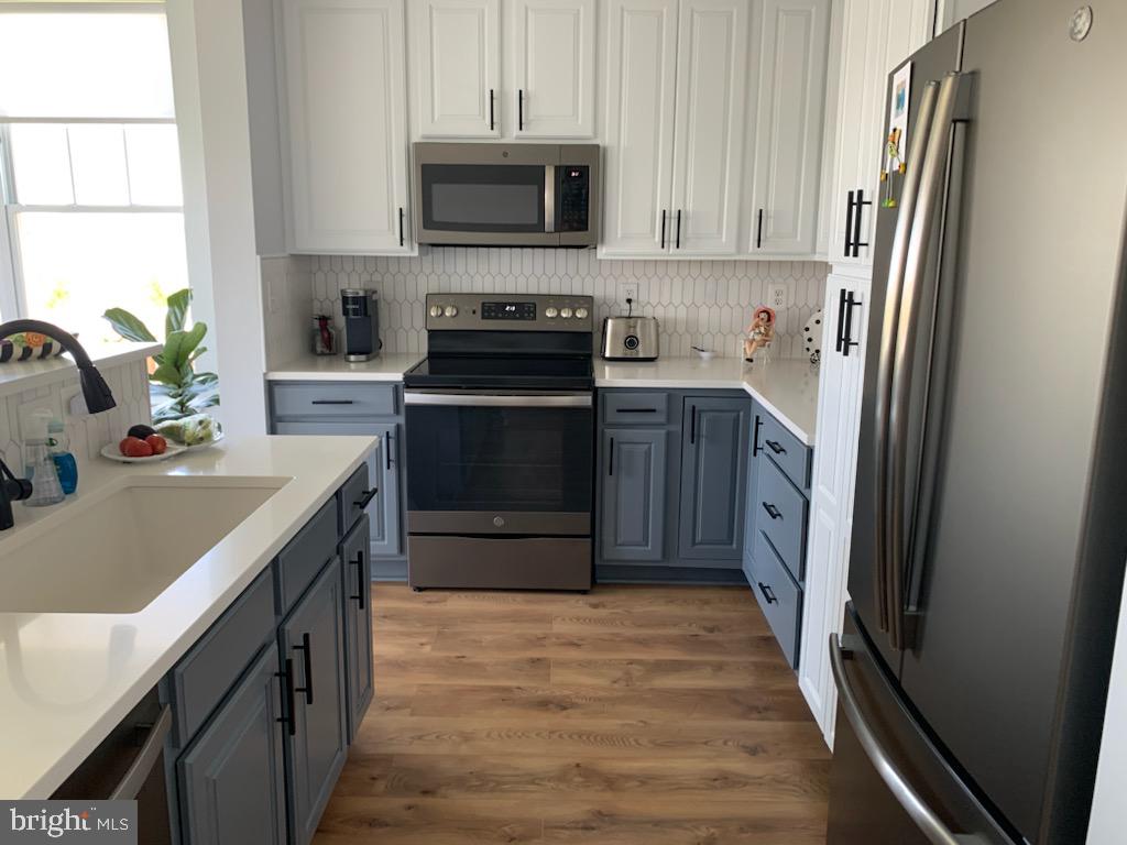 14301 KINGS CROSSING BOULEVARD 411