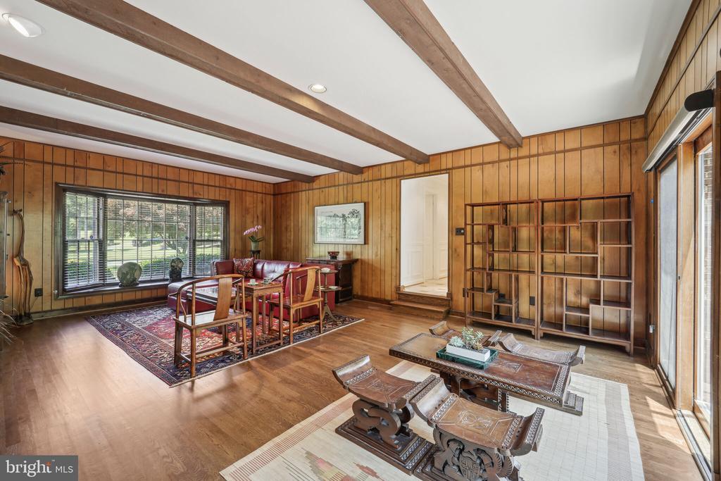 12401 Rivers Edge Dr