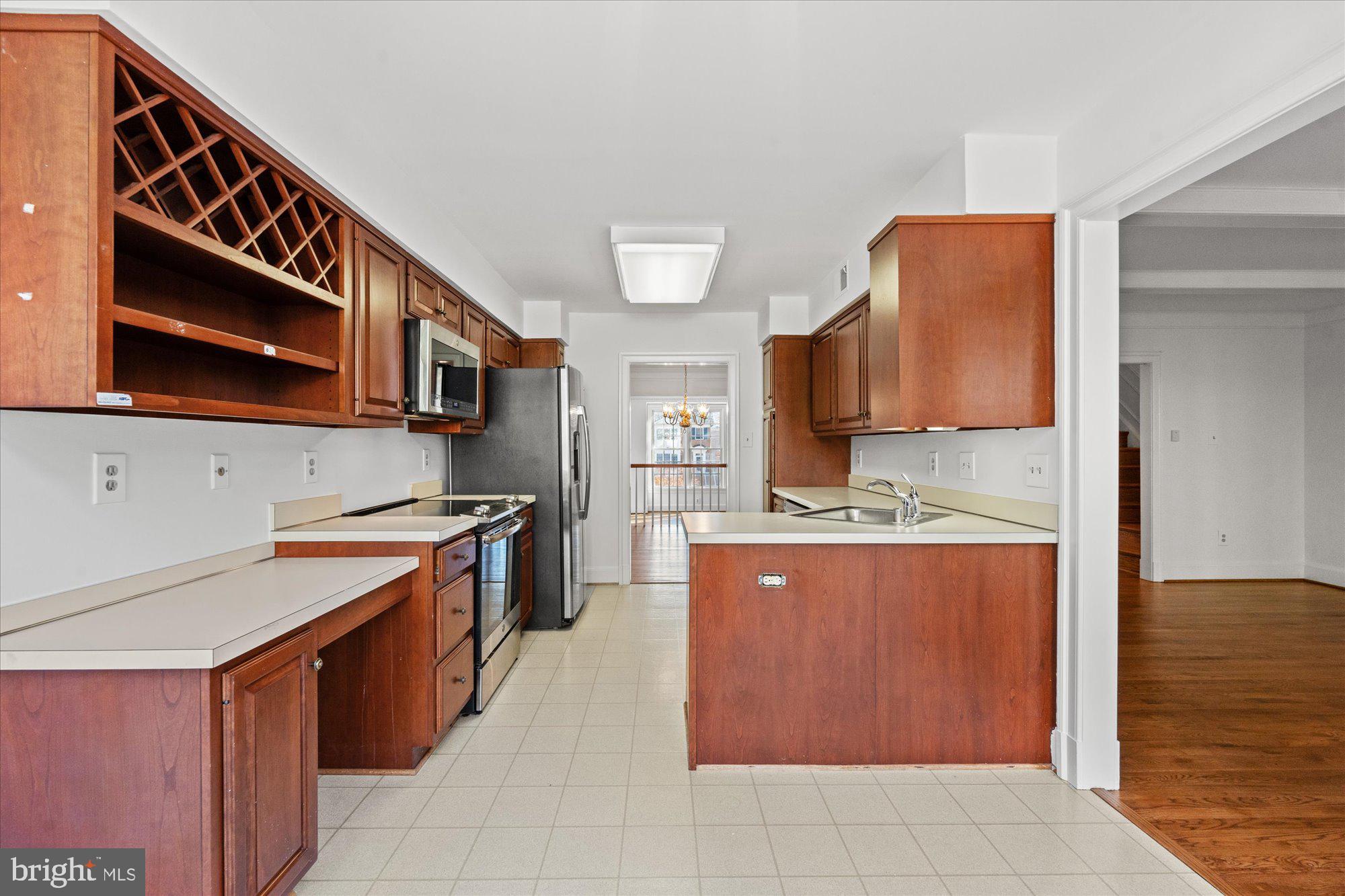 8023 Quarry Ridge Way
