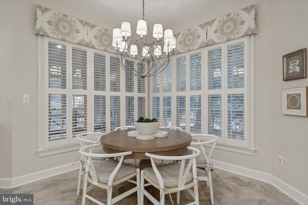 35 SANDALFOOT COURT