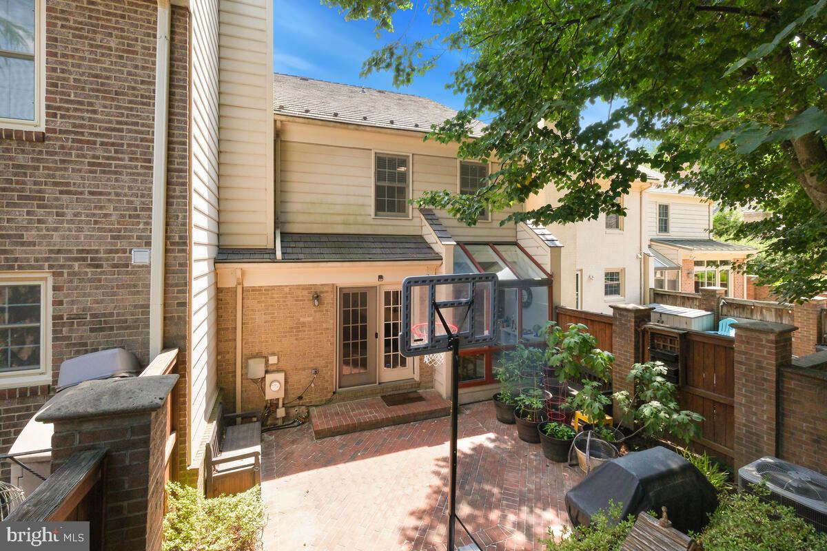 10788 Brewer House