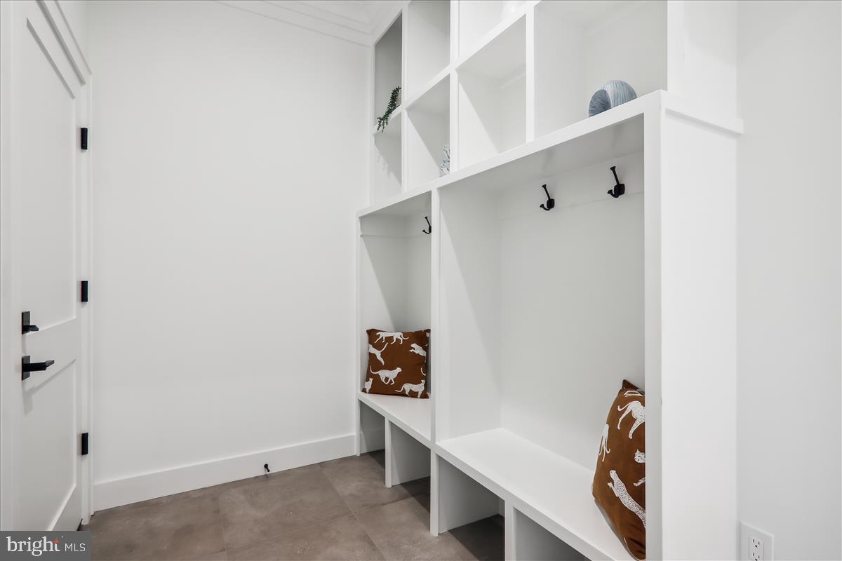 6404 BELLS MILL ROAD