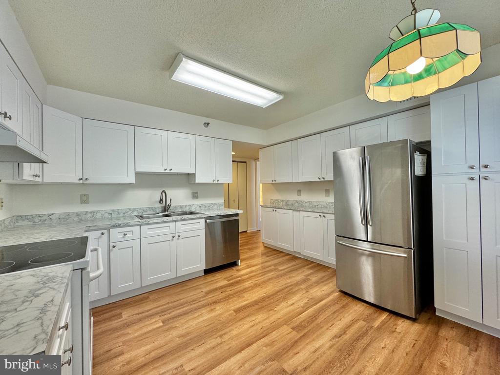 14800 PENNFIELD CIRCLE 309