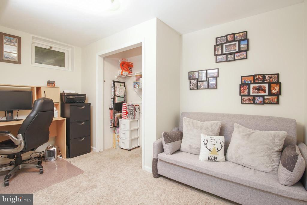 20805 CLEAR MORNING COURT