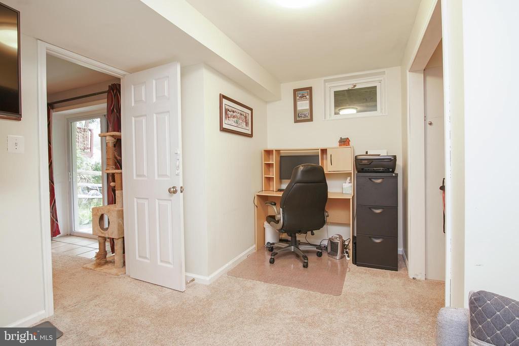 20805 CLEAR MORNING COURT