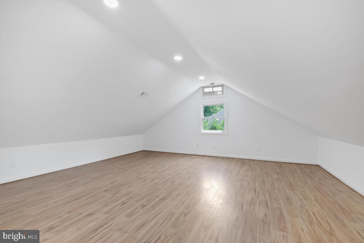 6609 Tilden Ln