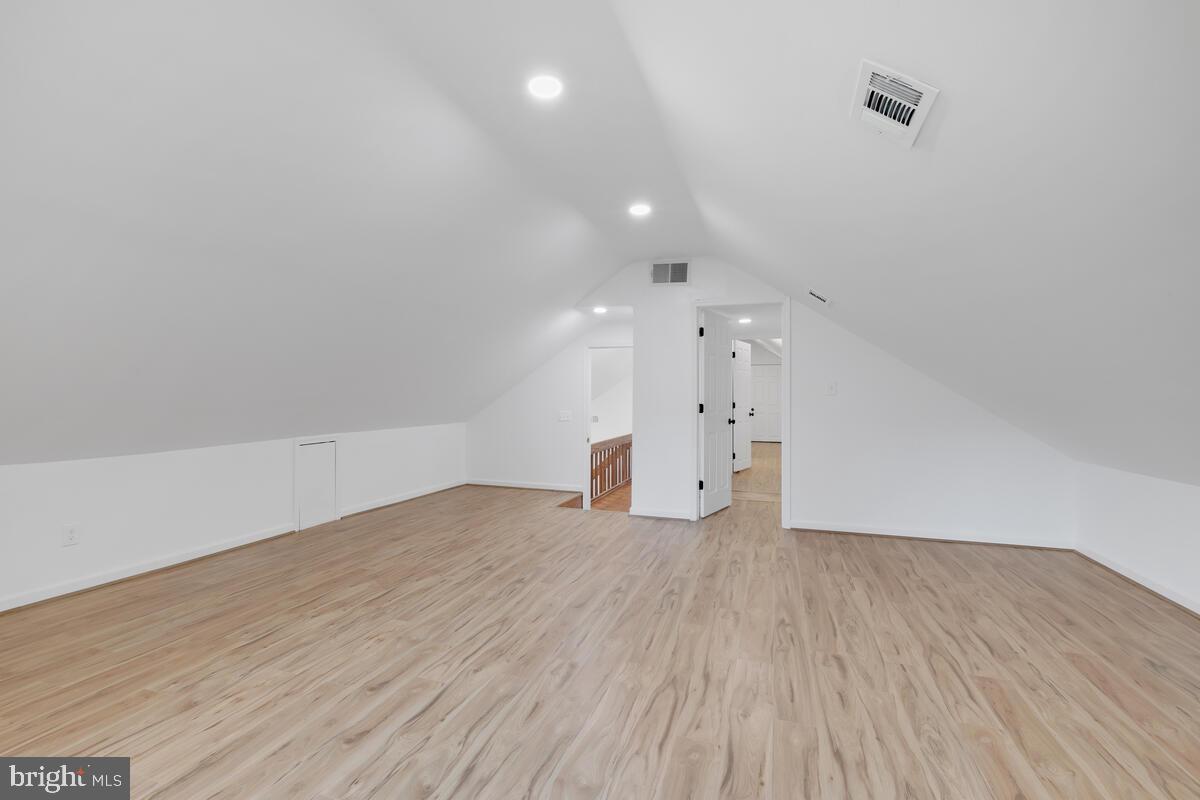 6609 Tilden Ln