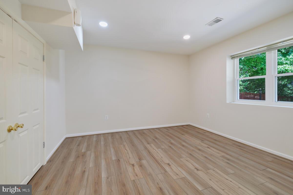 6609 Tilden Ln