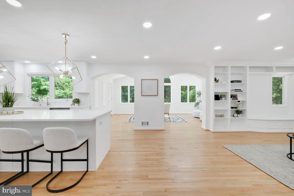6609 Tilden Ln