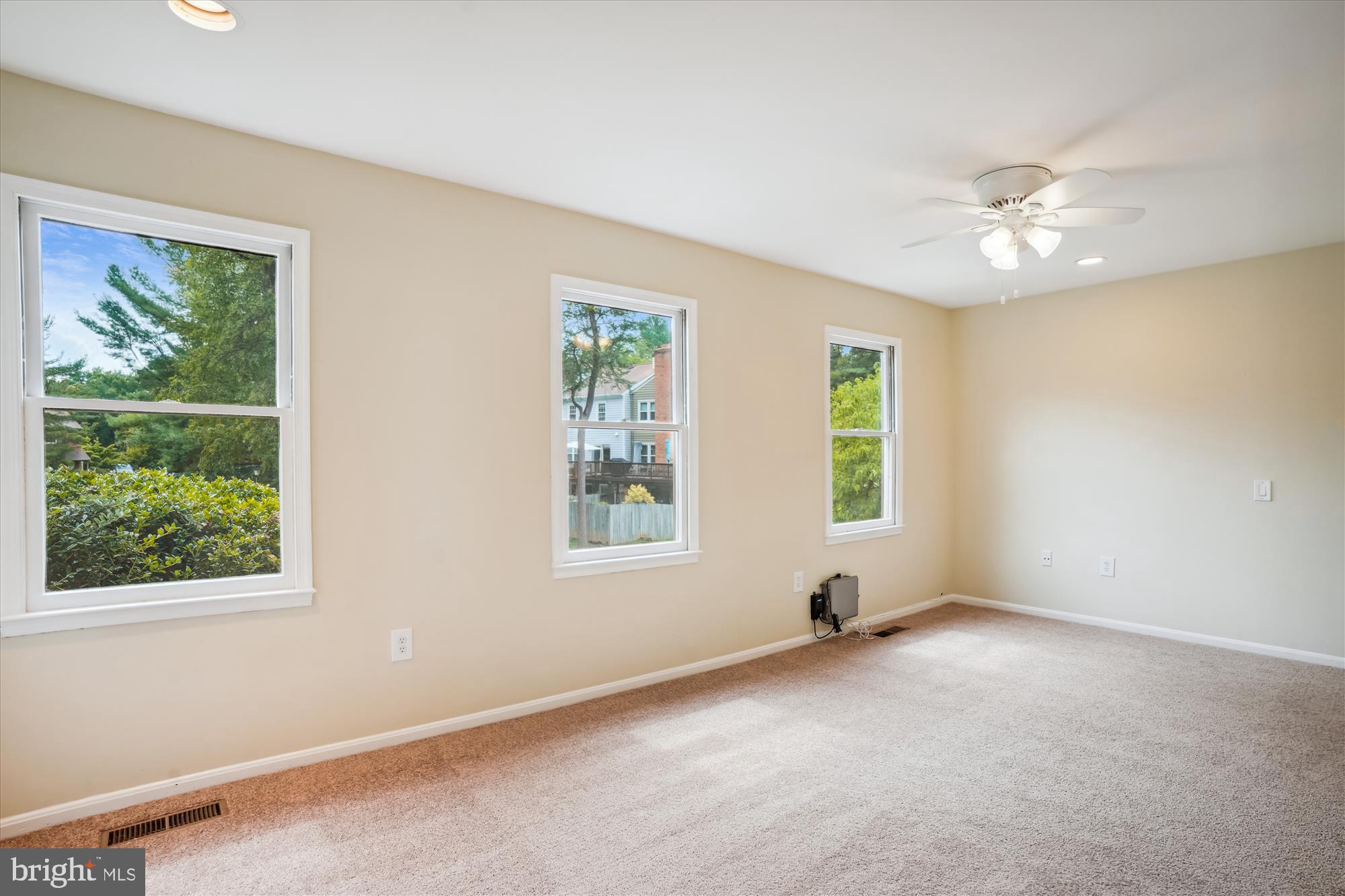 7768 Heatherton Ln