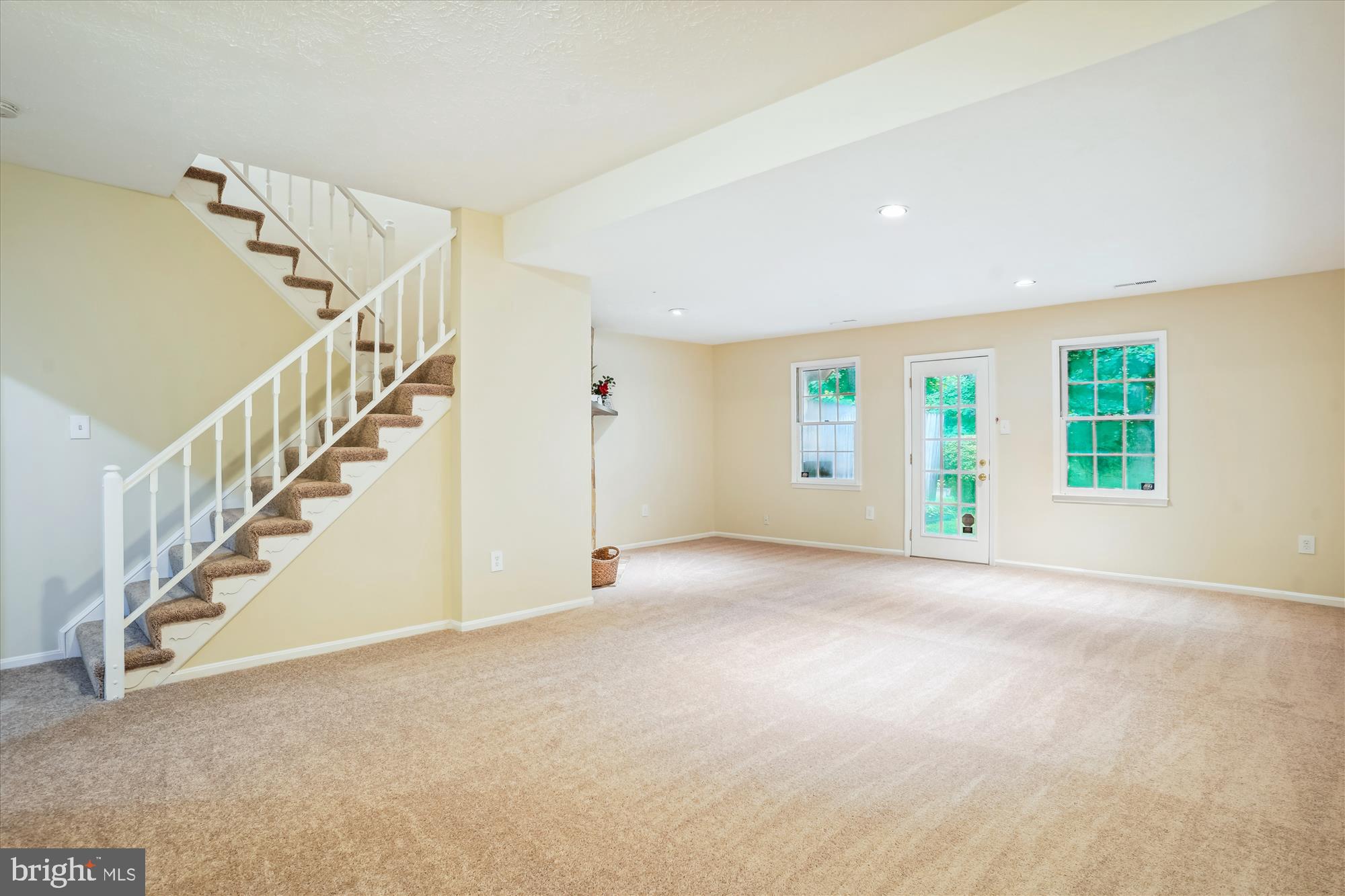 7768 Heatherton Ln