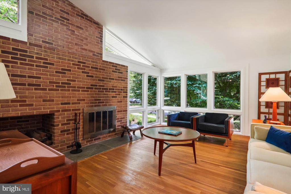 3607 SPRUELL DRIVE