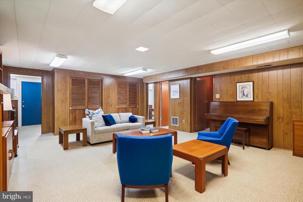 3607 SPRUELL DRIVE