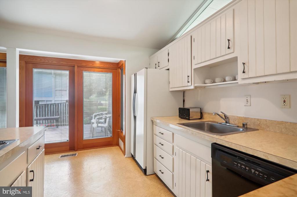 3607 SPRUELL DRIVE