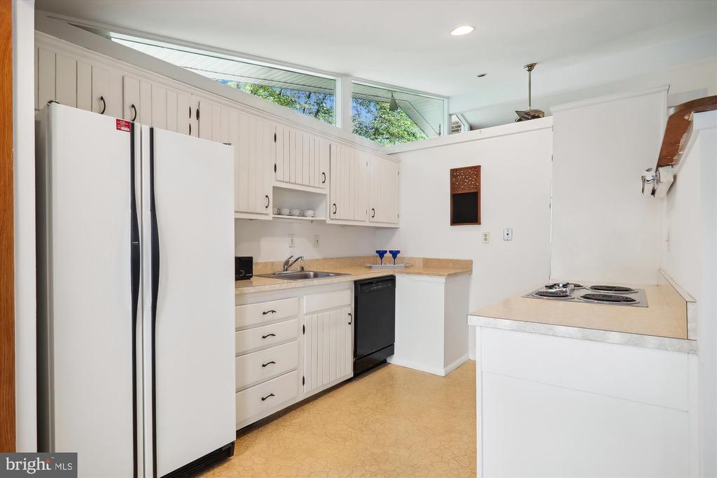 3607 SPRUELL DRIVE