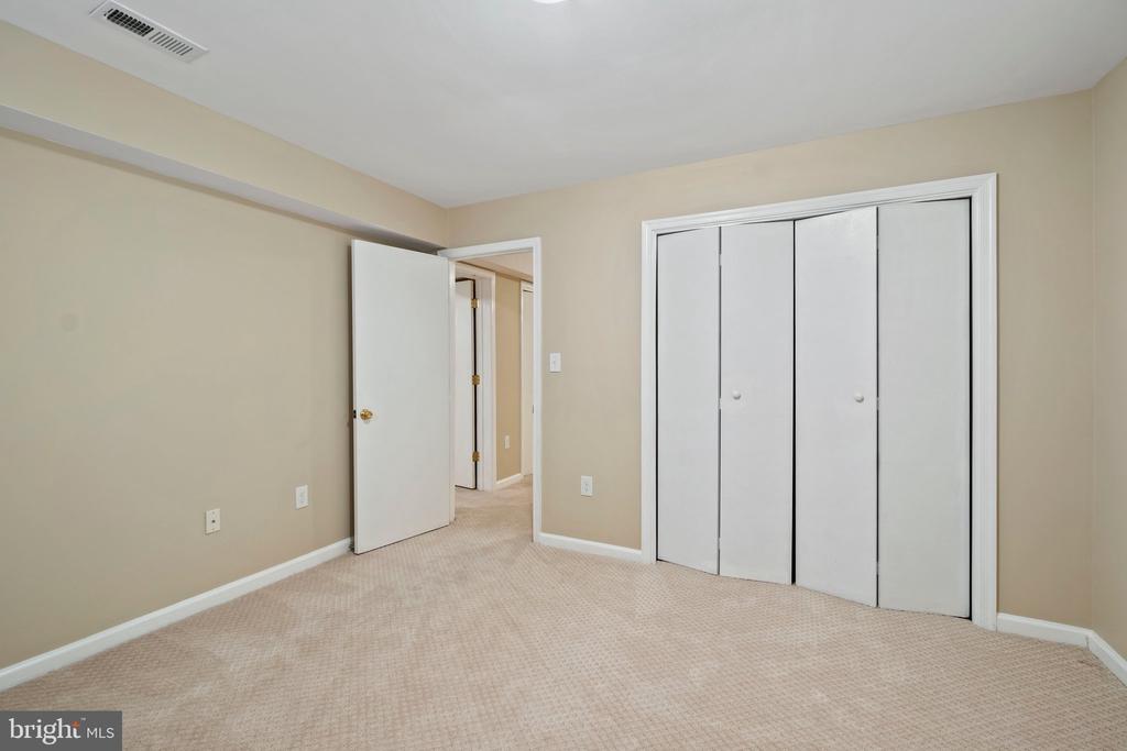 5 REDBUD COURT